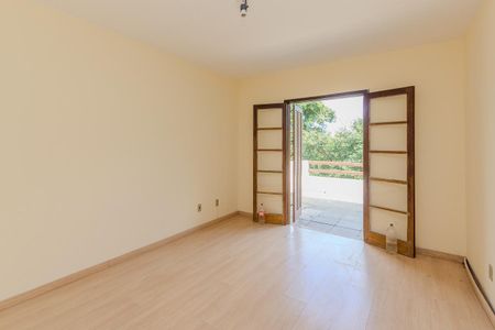 Casa à venda com 242m², 4 quartos e 2 vagasQuarto 1