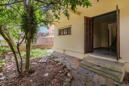 Casa à venda com 242m², 4 quartos e 2 vagasQuintal