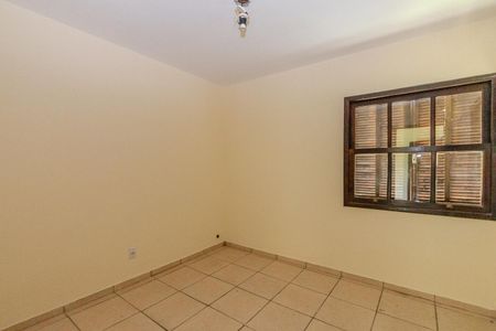 Casa à venda com 242m², 4 quartos e 2 vagasQuarto 3