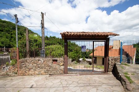 Casa à venda com 242m², 4 quartos e 2 vagasQuintal