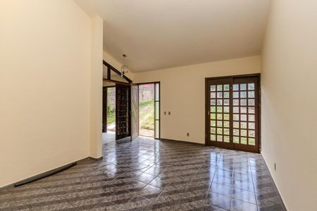 Sala de casa à venda com 4 quartos, 242m² em Glória, Porto Alegre