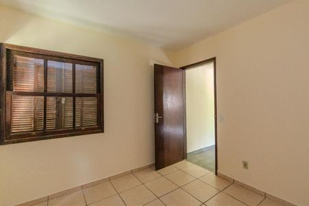 Casa à venda com 242m², 4 quartos e 2 vagasQuarto 3