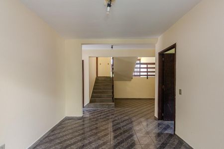 Casa à venda com 242m², 4 quartos e 2 vagasHall de entrada