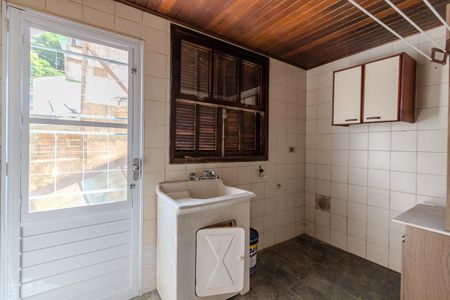 Casa à venda com 242m², 4 quartos e 2 vagasÁrea de Serviço