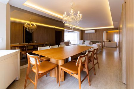 Apartamento à venda com 178m², 3 quartos e 3 vagas Apartamento à venda com 178m², 3 quartos e 3 vagasSala de Jantar