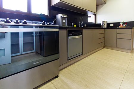 Apartamento à venda com 178m², 3 quartos e 3 vagas Apartamento à venda com 178m², 3 quartos e 3 vagasCozinha