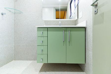 Apartamento à venda com 178m², 3 quartos e 3 vagas Apartamento à venda com 178m², 3 quartos e 3 vagasBanheiro da Suíte 2