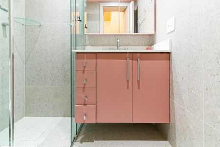 Apartamento à venda com 178m², 3 quartos e 3 vagas Apartamento à venda com 178m², 3 quartos e 3 vagasBanheiro da Suíte 1