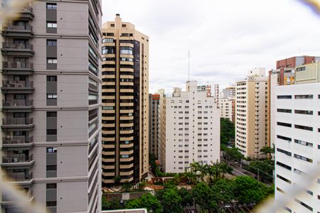 Apartamento à venda com 178m², 3 quartos e 3 vagas Apartamento à venda com 178m², 3 quartos e 3 vagasVista