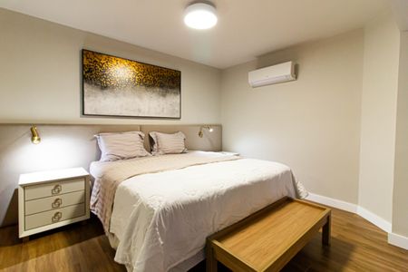 Apartamento à venda com 178m², 3 quartos e 3 vagas Apartamento à venda com 178m², 3 quartos e 3 vagasSuíte 3