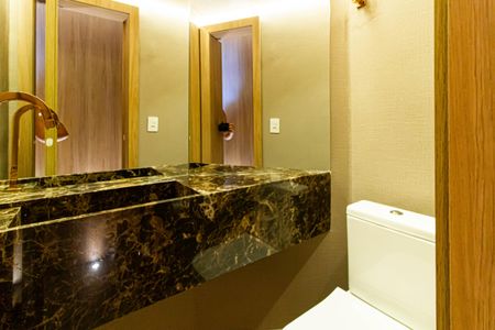 Apartamento à venda com 178m², 3 quartos e 3 vagas Apartamento à venda com 178m², 3 quartos e 3 vagasLavabo