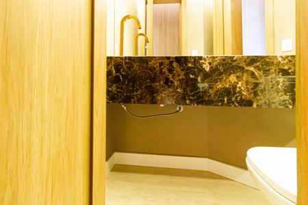 Apartamento à venda com 178m², 3 quartos e 3 vagas Apartamento à venda com 178m², 3 quartos e 3 vagasLavabo