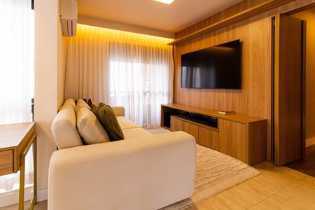 Apartamento à venda com 178m², 3 quartos e 3 vagas Apartamento à venda com 178m², 3 quartos e 3 vagasSala de TV