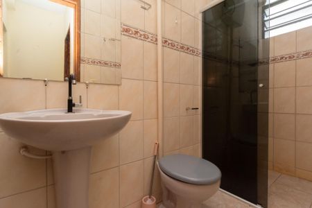 Casa para alugar com 70m², 2 quartos e 2 vagas Casa para alugar com 70m², 2 quartos e 2 vagasBanheiro