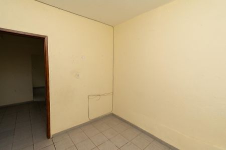 Casa para alugar com 70m², 2 quartos e 2 vagas Casa para alugar com 70m², 2 quartos e 2 vagasQuarto 1