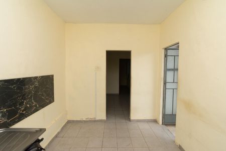 Casa para alugar com 70m², 2 quartos e 2 vagas Casa para alugar com 70m², 2 quartos e 2 vagasCozinha