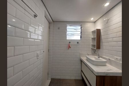 Casa para alugar com 170m², 4 quartos e 2 vagas Casa para alugar com 170m², 4 quartos e 2 vagasBanheiro da Suíte 1