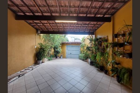 Casa para alugar com 170m², 4 quartos e 2 vagas Casa para alugar com 170m², 4 quartos e 2 vagasGaragem