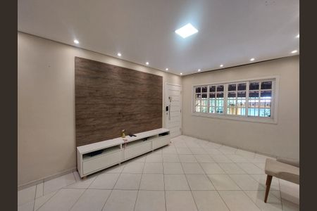 Sala de casa para alugar com 4 quartos, 170m² em Cidade Ademar, São Paulo