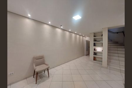 Casa para alugar com 170m², 4 quartos e 2 vagas Casa para alugar com 170m², 4 quartos e 2 vagasSala