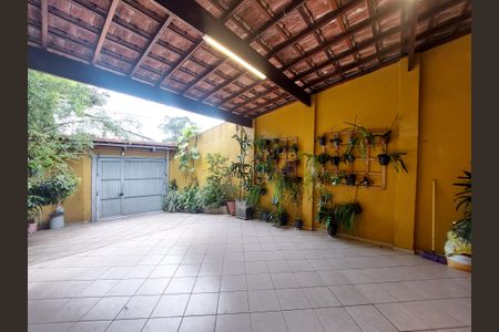 Casa para alugar com 170m², 4 quartos e 2 vagas Casa para alugar com 170m², 4 quartos e 2 vagasGaragem
