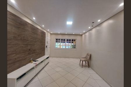 Casa para alugar com 170m², 4 quartos e 2 vagas Casa para alugar com 170m², 4 quartos e 2 vagasSala