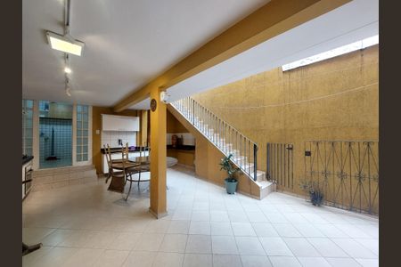 Casa para alugar com 170m², 4 quartos e 2 vagas Casa para alugar com 170m², 4 quartos e 2 vagasÁrea gourmet