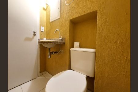 Casa para alugar com 170m², 4 quartos e 2 vagas Casa para alugar com 170m², 4 quartos e 2 vagasLavabo