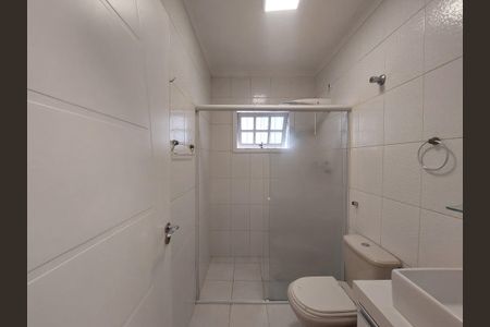 Casa para alugar com 170m², 4 quartos e 2 vagas Casa para alugar com 170m², 4 quartos e 2 vagasBanheiro Social