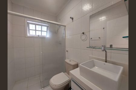 Casa para alugar com 170m², 4 quartos e 2 vagas Casa para alugar com 170m², 4 quartos e 2 vagasBanheiro Social