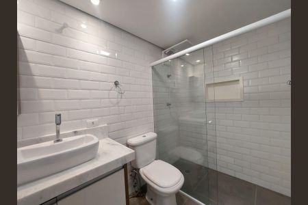 Casa para alugar com 170m², 4 quartos e 2 vagas Casa para alugar com 170m², 4 quartos e 2 vagasBanheiro da Suíte 1