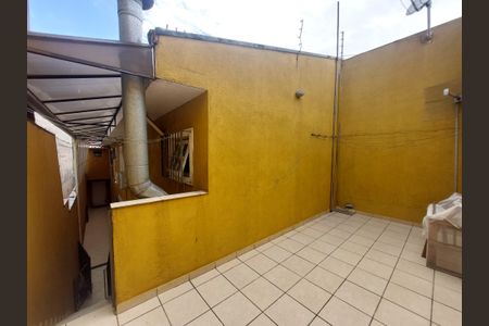 Casa para alugar com 170m², 4 quartos e 2 vagas Casa para alugar com 170m², 4 quartos e 2 vagasQuintal