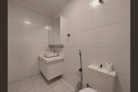 Casa para alugar com 170m², 4 quartos e 2 vagas Casa para alugar com 170m², 4 quartos e 2 vagasBanheiro da Suíte 2