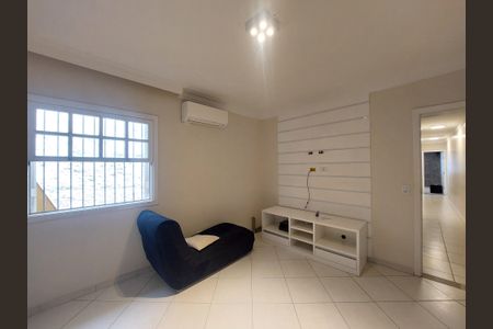Casa para alugar com 170m², 4 quartos e 2 vagas Casa para alugar com 170m², 4 quartos e 2 vagasSuíte 2