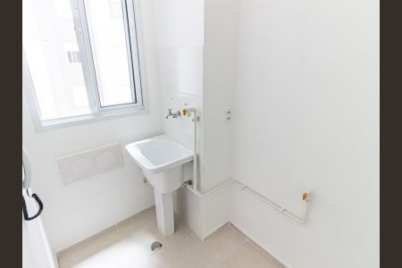 Apartamento à venda com 39m², 2 quartos e sem vaga Apartamento à venda com 39m², 2 quartos e sem vagaCozinha e Área de Serviço