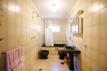 Casa à venda com 600m², 5 quartos e 2 vagas