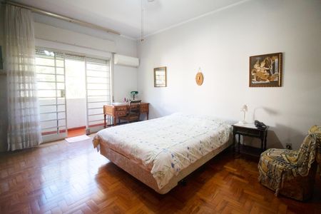 Casa à venda com 600m², 5 quartos e 2 vagas