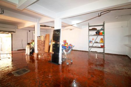 Casa à venda com 600m², 5 quartos e 2 vagas