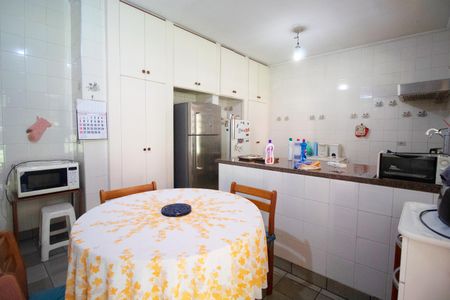 Casa à venda com 600m², 5 quartos e 2 vagas