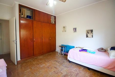 Casa à venda com 600m², 5 quartos e 2 vagas
