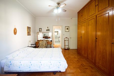 Casa à venda com 600m², 5 quartos e 2 vagas