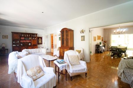 Casa à venda com 600m², 5 quartos e 2 vagas