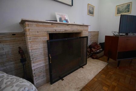 Casa à venda com 600m², 5 quartos e 2 vagas