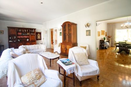 Casa à venda com 600m², 5 quartos e 2 vagas