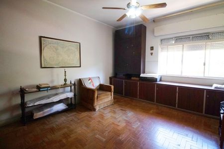 Casa à venda com 600m², 5 quartos e 2 vagas