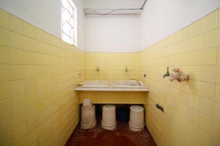 Casa à venda com 600m², 5 quartos e 2 vagas