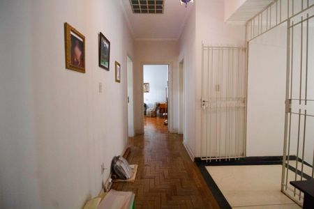 Casa à venda com 600m², 5 quartos e 2 vagas