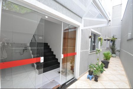 Casa de condomínio à venda com 52m², 2 quartos e 1 vagaHall Social