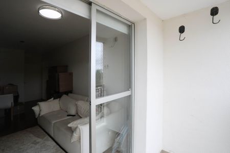 Sacada de apartamento para alugar com 3 quartos, 75m² em Vila Mogilar, Mogi das Cruzes