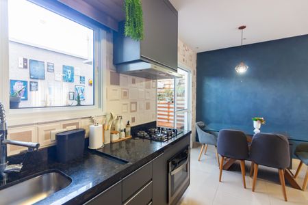 Casa à venda com 85m², 3 quartos e 3 vagas Casa à venda com 85m², 3 quartos e 3 vagasCozinha